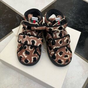 NIB 100% AUTH Gucci Kids Leopard Pony Hair High Top Sneakers Sz 21